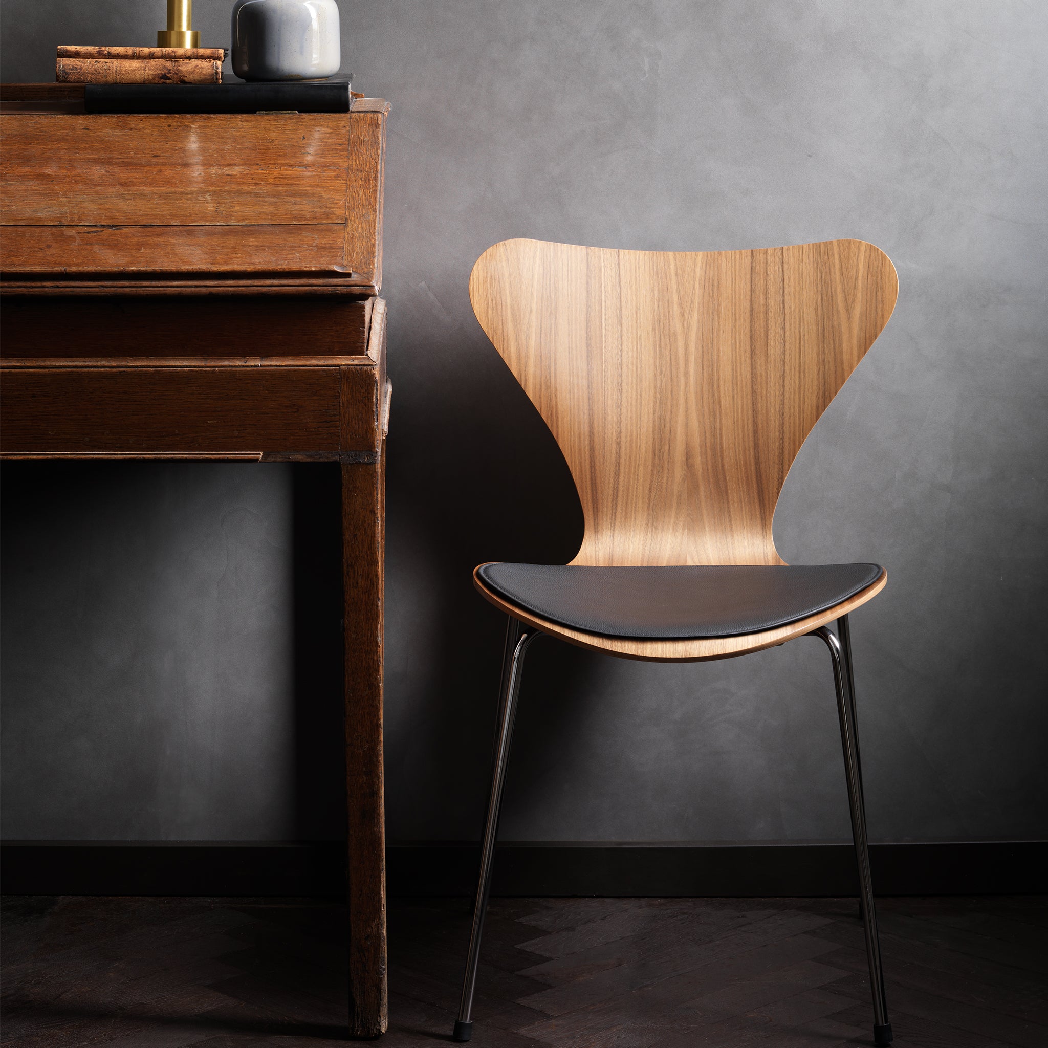 Series 7 Chair Clear Lacquered Veneer